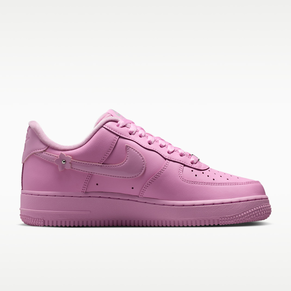 รองเท้ากีฬาและลำลองสำหรับผู้หญ - Nike Shoes Air Force 1 บทวิจารณ์และราคา