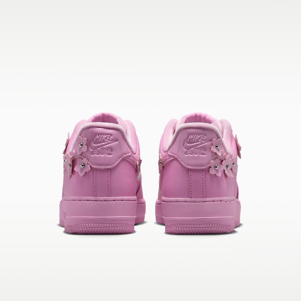 รองเท้ากีฬาและลำลองสำหรับผู้หญ - Nike Shoes Air Force 1 บทวิจารณ์และราคา